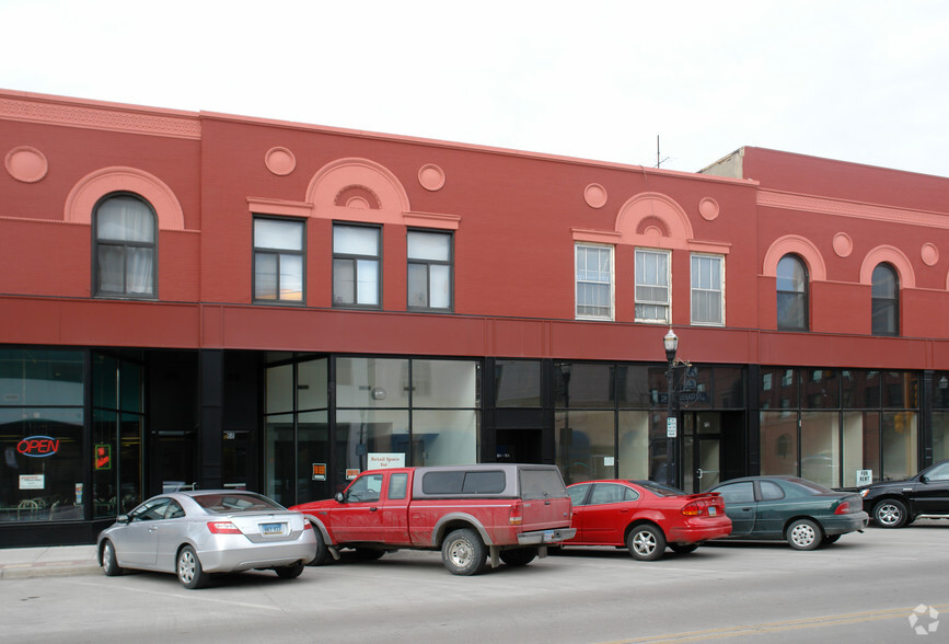 66-74 Broadway N, Fargo, ND for lease - Building Photo - Image 2 of 44