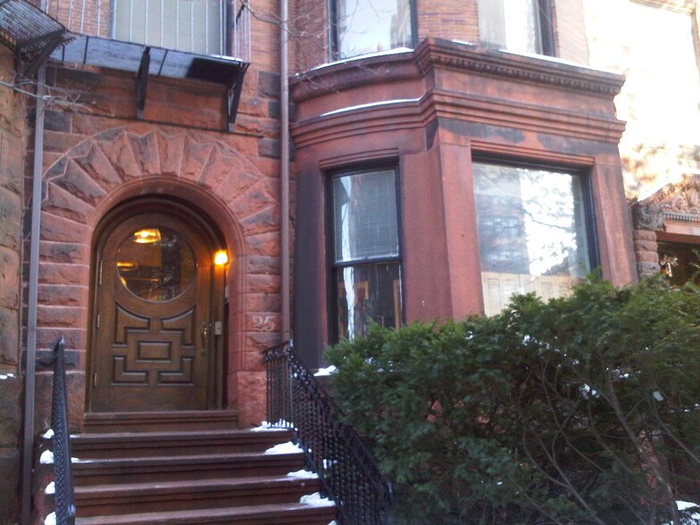 25 Bay State Rd, Boston, MA for sale - Primary Photo - Image 1 of 1