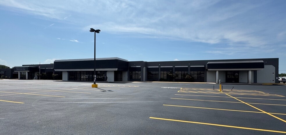 1550-1570 W Battlefield St, Springfield, MO for lease - Building Photo - Image 2 of 15