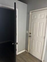 16181-16187 Main St, Hesperia, CA for lease Interior Photo- Image 2 of 5