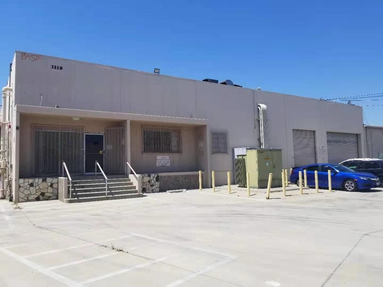 12224 Garvey Ave, El Monte, CA for lease - Primary Photo - Image 2 of 3