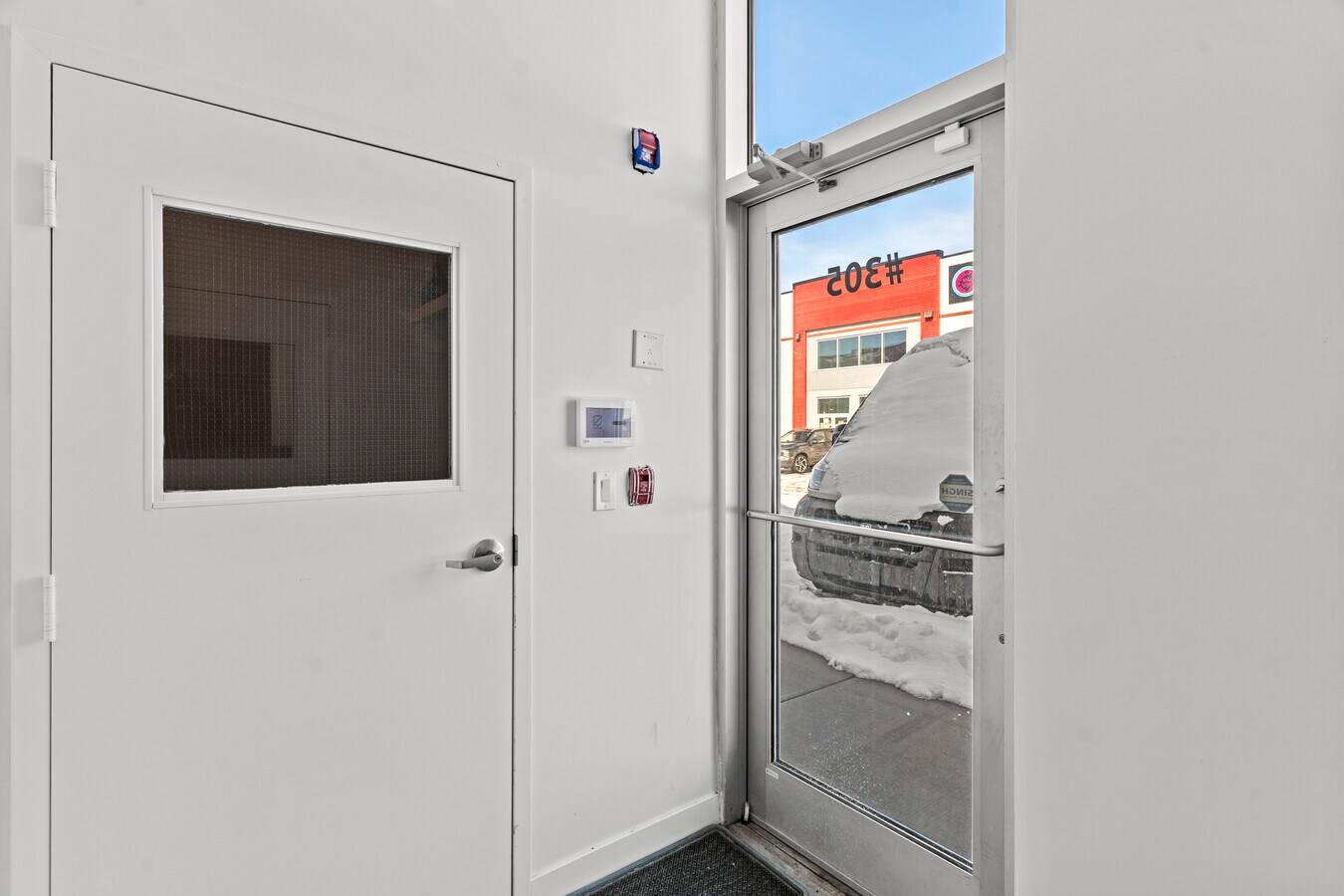 10960 42 St NE, Calgary, AB T2C 5B2 - Unit 305 - - Interior Photo - Image 1 of 21
