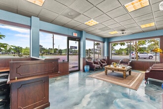 2095 NW Federal Hwy, Stuart, FL for sale Interior Photo- Image 2 of 11