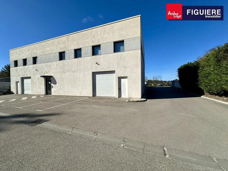 210 Chemin Des Valladets, Éguilles for lease - Building Photo - Image 2 of 8