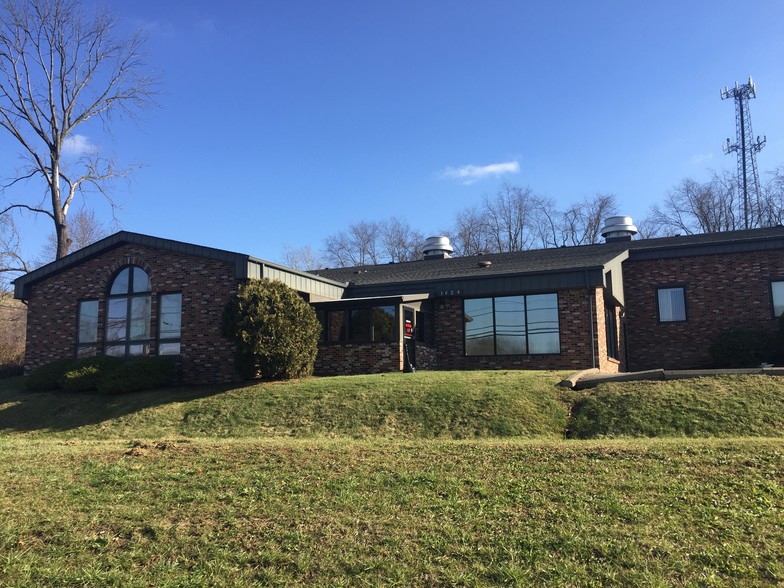 1024 Route 519, Eighty Four, PA for sale - Building Photo - Image 1 of 1