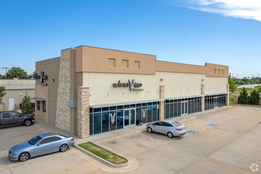 510 S Telephone Rd, Moore, OK 73160