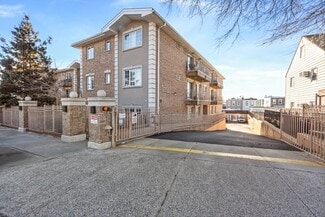 More details for 6248 Mount Olivet Cres, Middle Village, NY - Office for Sale