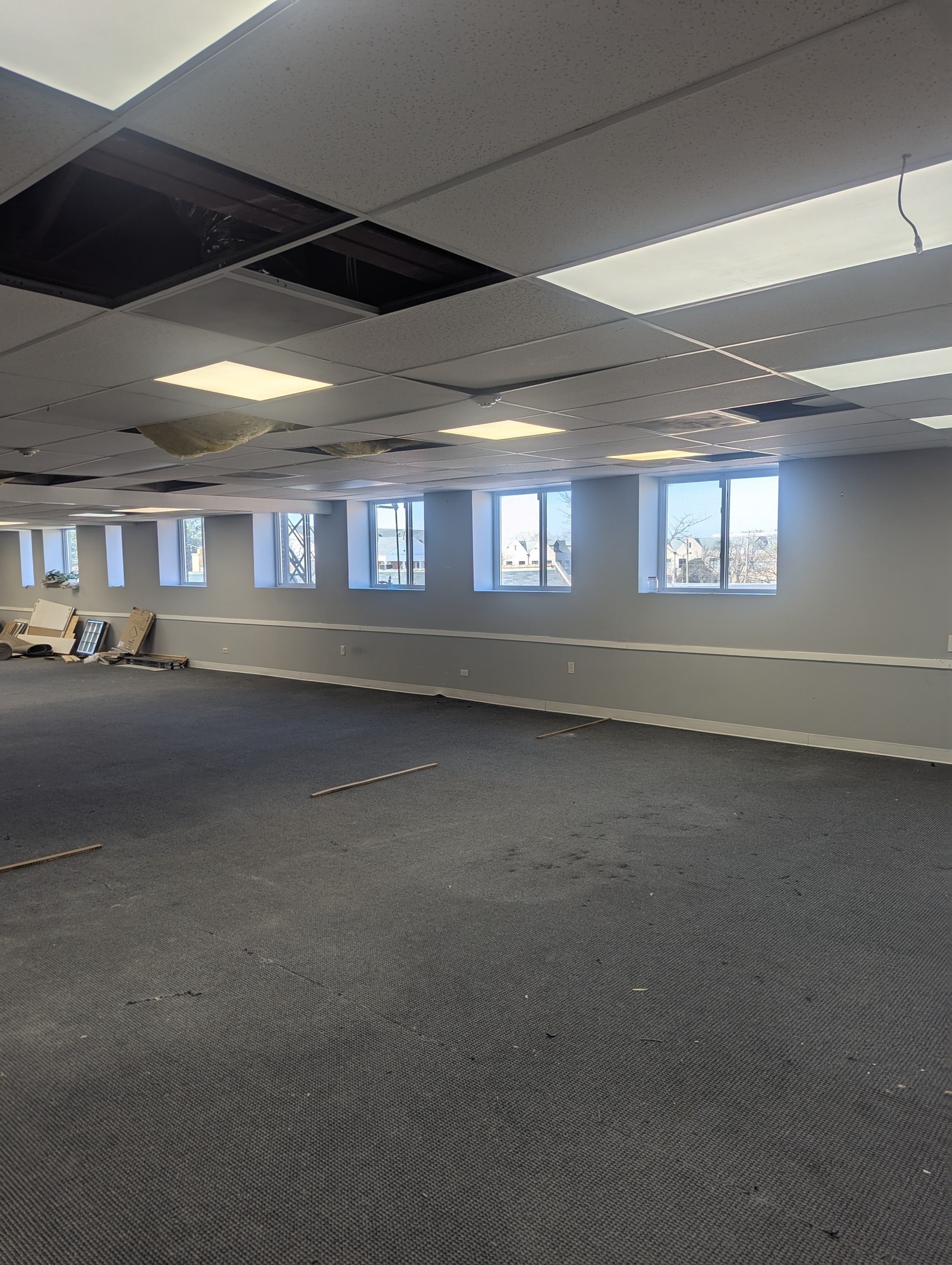 1893 Sheridan Rd, Highland Park, IL for lease Interior Photo- Image 1 of 2