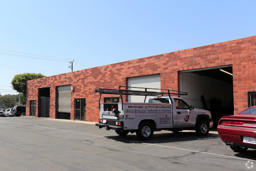 18400-18448 S Broadway, Gardena, CA for lease - Building Photo - Image 3 of 3