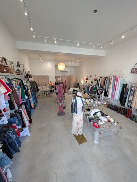 2111 S Beretania St, Honolulu, HI for lease - Building Photo - Image 2 of 17