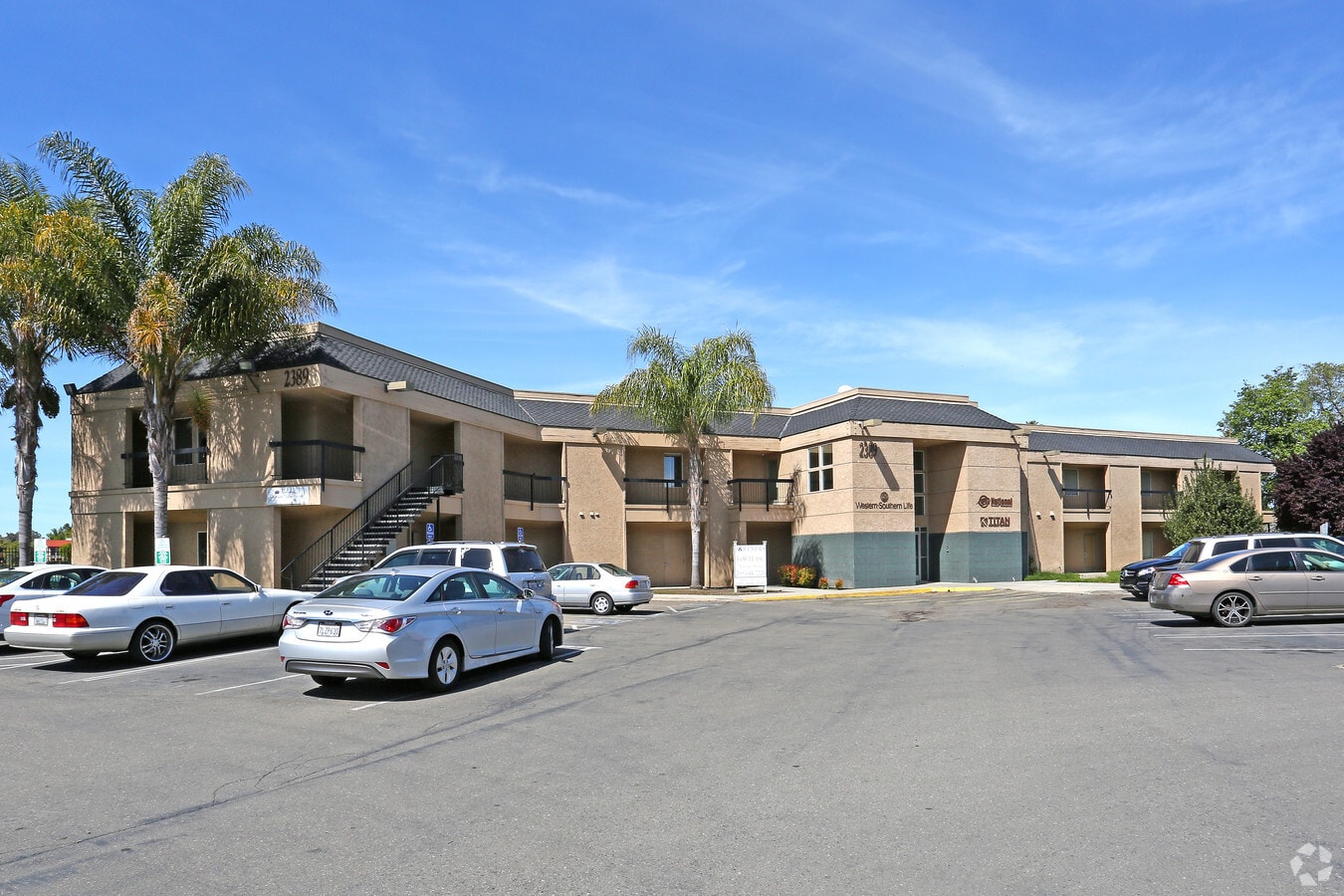 2389 W March Ln, Stockton, CA 95207