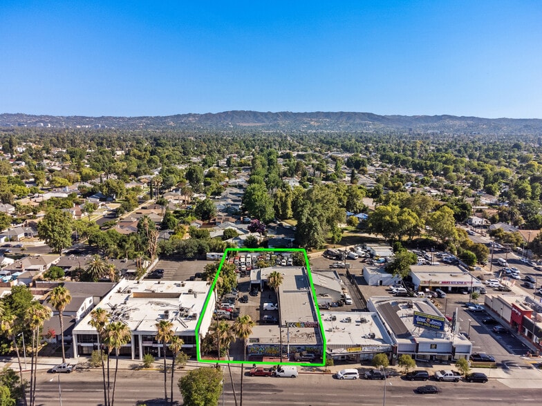 17630 Sherman Way, Van Nuys, CA for sale - Building Photo - Image 2 of 8