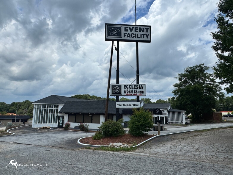 4225 Snapfinger Woods Dr, Decatur, GA for sale - Building Photo - Image 3 of 9