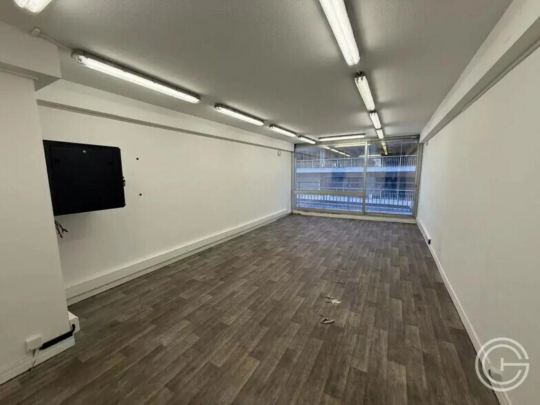 5 Rue Gabriel Fauré, Nice for lease - Interior Photo - Image 1 of 17