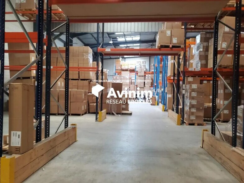 Industrial in Rumilly for lease - Interior Photo - Image 3 of 7