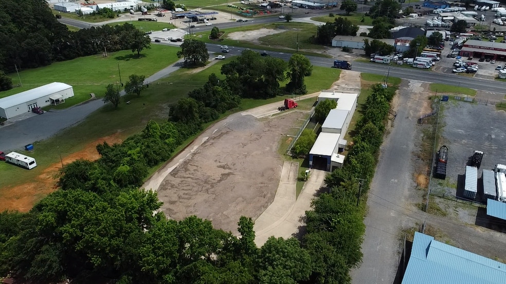 2721 E SH 31, Kilgore, TX for lease - Building Photo - Image 3 of 3