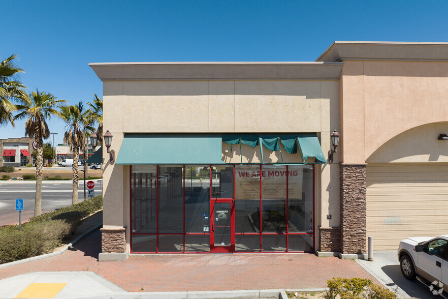 15669 Roy Rogers Dr, Victorville, CA for lease - Building Photo - Image 3 of 6