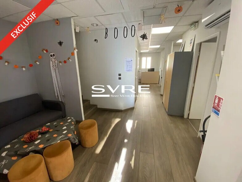 Office in Aix-en-Provence for sale - Interior Photo - Image 2 of 4