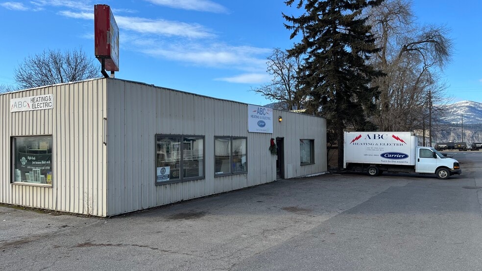 411 W 2nd Ave, Colville, WA for sale - Building Photo - Image 2 of 6