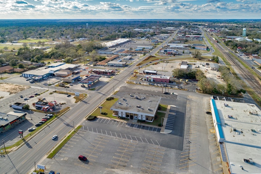 900 E 1st St, Vidalia, Ga 30474 - Retail For Sale 