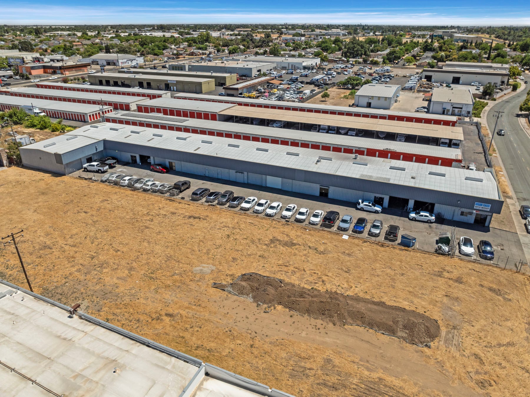 3934 Coronado Ave, Stockton, CA for lease Interior Photo- Image 1 of 24