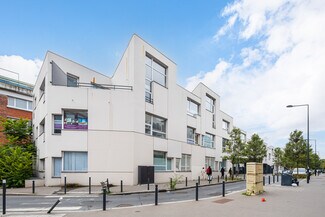 More details for 10 Rue Des Blés, Saint-Denis - Office for Lease