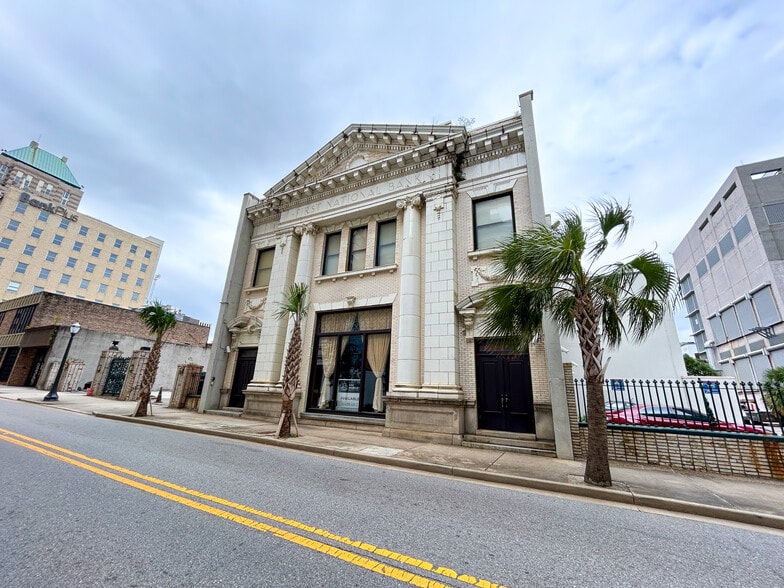 68 St Francis St, Mobile, AL for lease - Primary Photo - Image 1 of 12