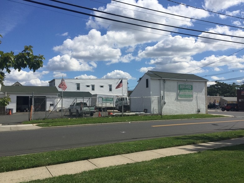1251 Saint George Ave, Roselle, NJ for lease - Building Photo - Image 1 of 7