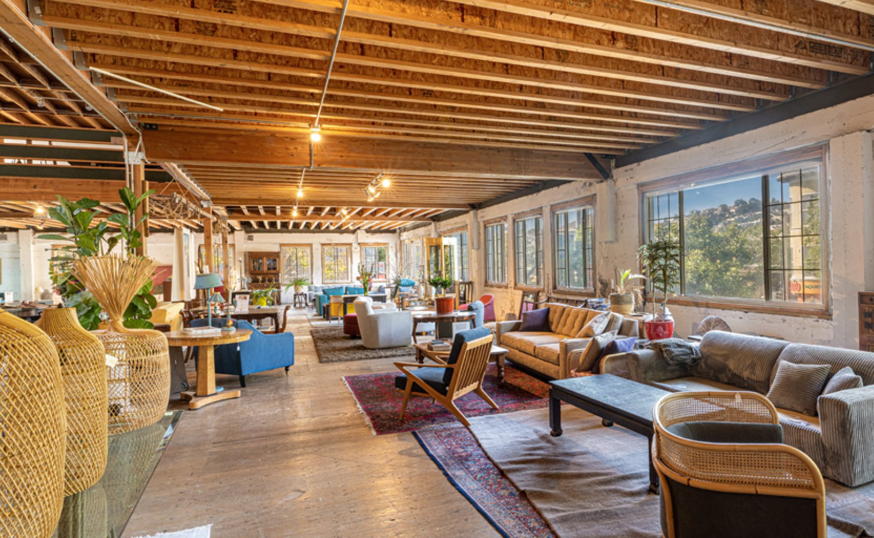 593-599 Valencia St, San Francisco, CA for sale Interior Photo- Image 1 of 2