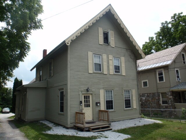 18 Washington St, Rutland, VT for sale Primary Photo- Image 1 of 1