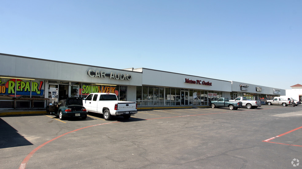 5113 Davis Blvd, North Richland Hills, TX for lease - Building Photo - Image 2 of 6