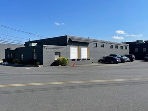 280 N Midland Ave, Saddle Brook, NJ for lease Building Photo- Image 2 of 8