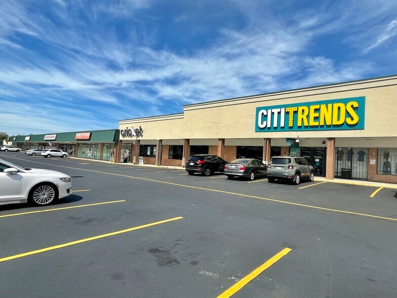 41054121 W Beltline Blvd, Columbia, SC 29204 Edens Plaza