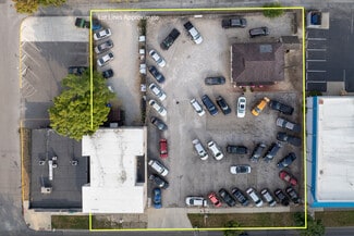 More details for 4760-4764 N High St, Columbus, OH - Retail for Sale