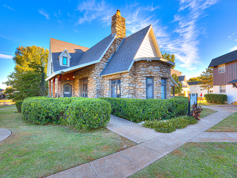 139-151 N Garnett Rd, Tulsa, OK for sale Building Photo- Image 1 of 1