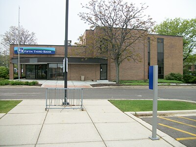 1500 N Main St, Wheaton, IL for lease Building Photo- Image 1 of 2