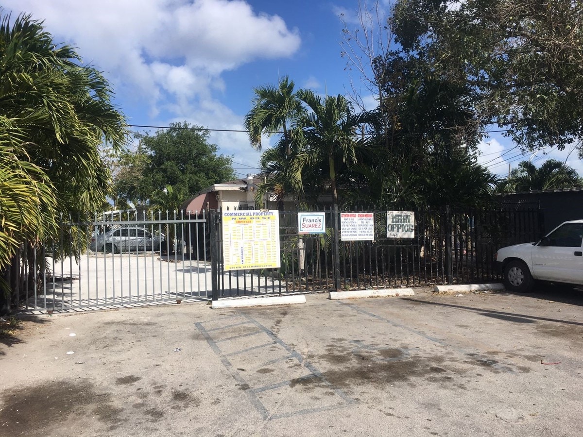 939 Nw 81st St
