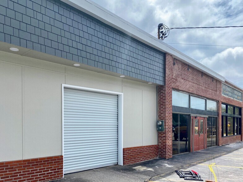 218 Larkin St, Cornelia, GA for sale - Building Photo - Image 1 of 1