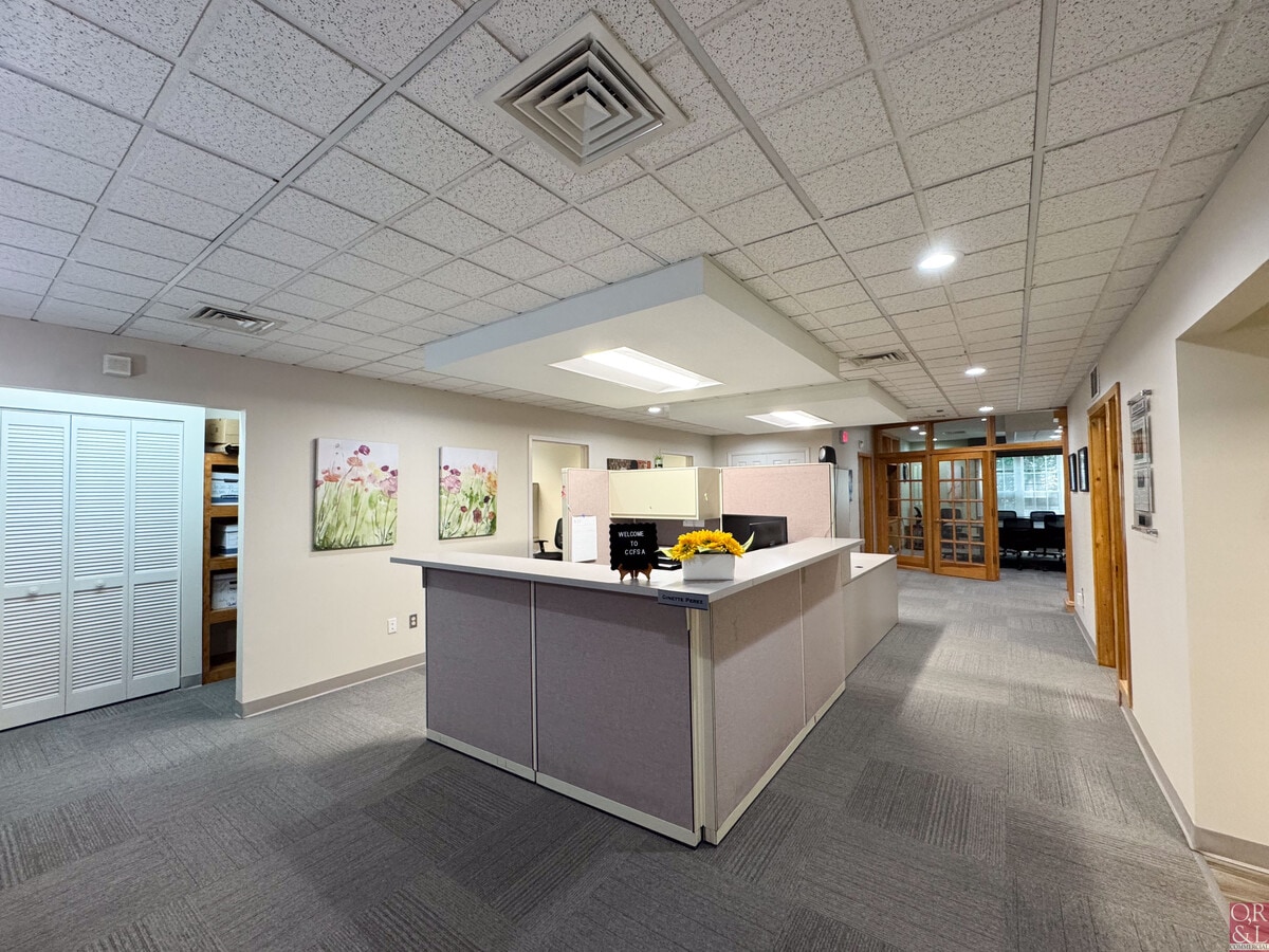 35 Cold Spring Rd, Rocky Hill, CT 06067 - Unit 411 -  - Interior Photo - Image 1 of 12