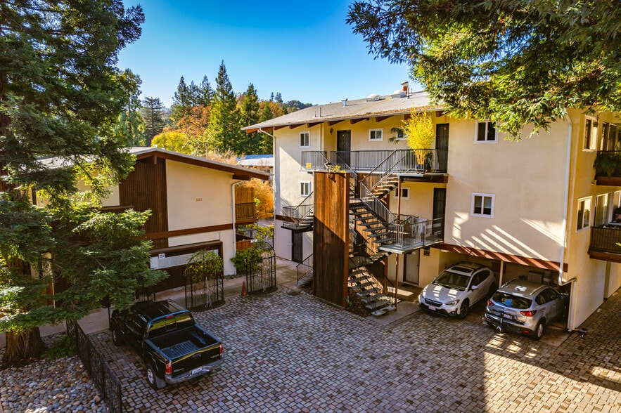 241 Lafayette Cir, Lafayette, CA 94549