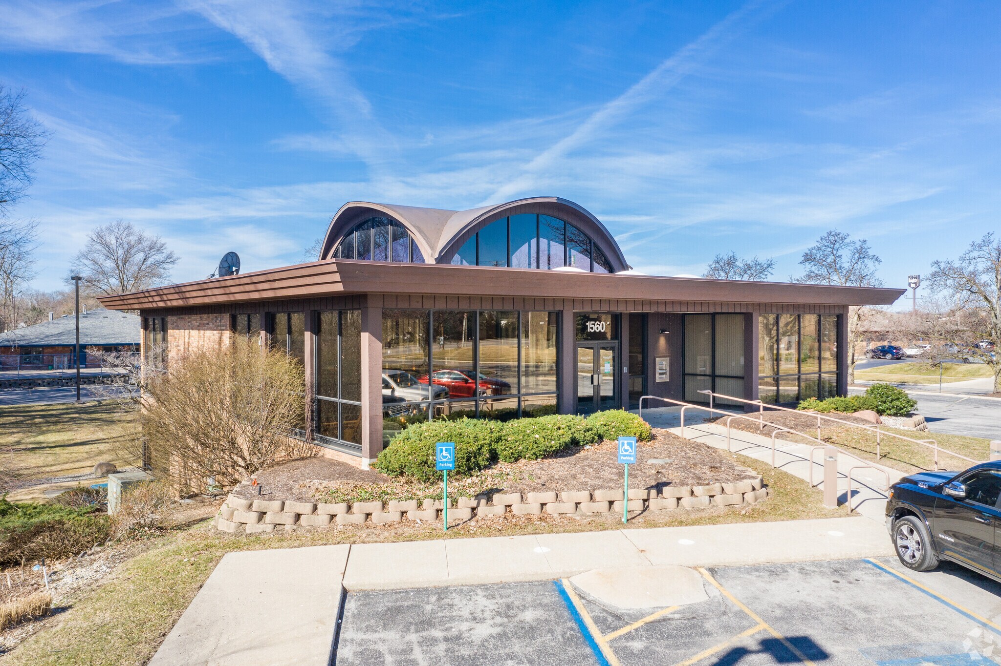 1560 S Holland Sylvania Rd, Maumee, OH for sale Primary Photo- Image 1 of 1