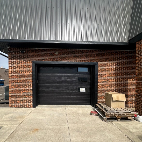 7600 147th St W, Apple Valley, MN for sale - Building Photo - Image 2 of 20