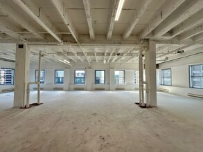 2 N Riverside Plz, Chicago, IL for lease Interior Photo- Image 2 of 6