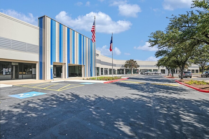 4544 S Lamar Blvd, Austin, TX for sale - Building Photo - Image 2 of 20