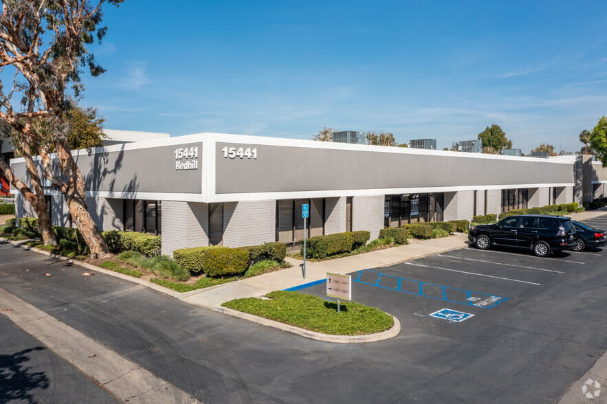15441 Red Hill Ave, Tustin, CA for lease - Primary Photo - Image 1 of 5