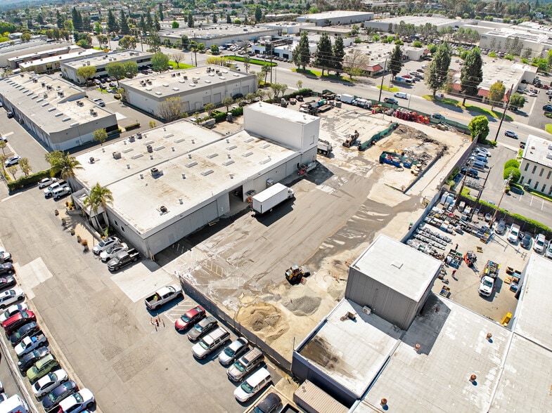 404 N Berry St, Brea, CA for lease - Building Photo - Image 1 of 12