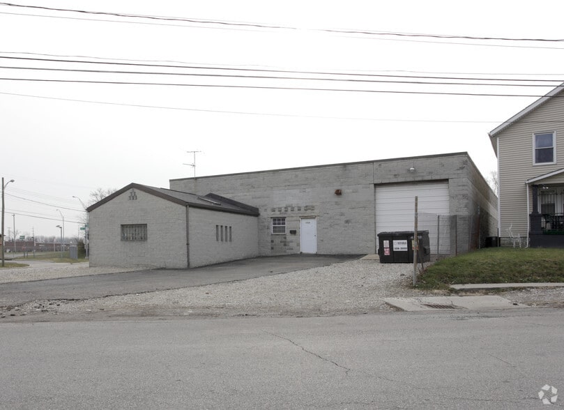 1759 Old Leonard Ave, Columbus, OH for sale - Building Photo - Image 2 of 9