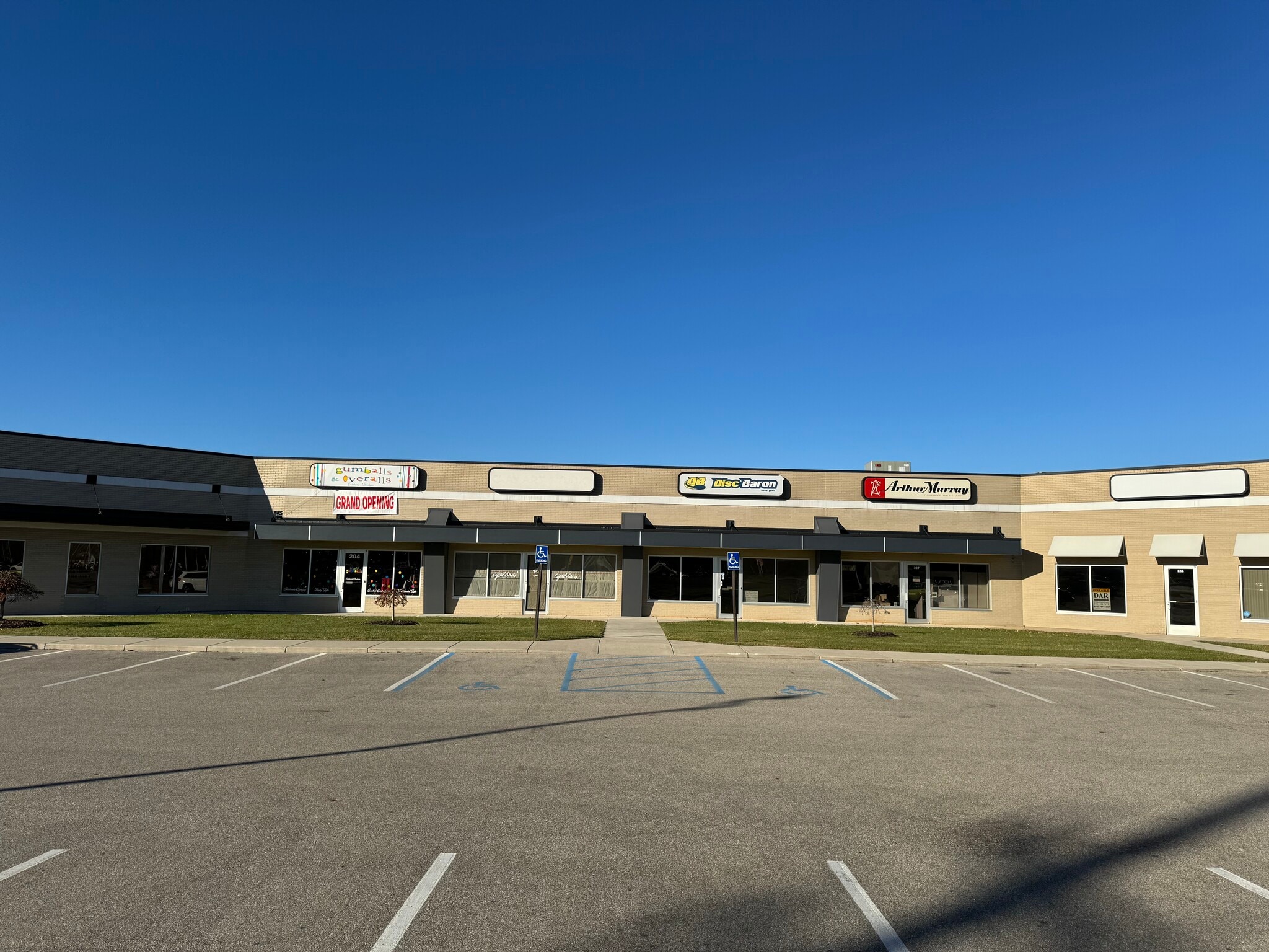 4485 Plainfield Ave NE, Grand Rapids, MI for lease Building Photo- Image 1 of 3