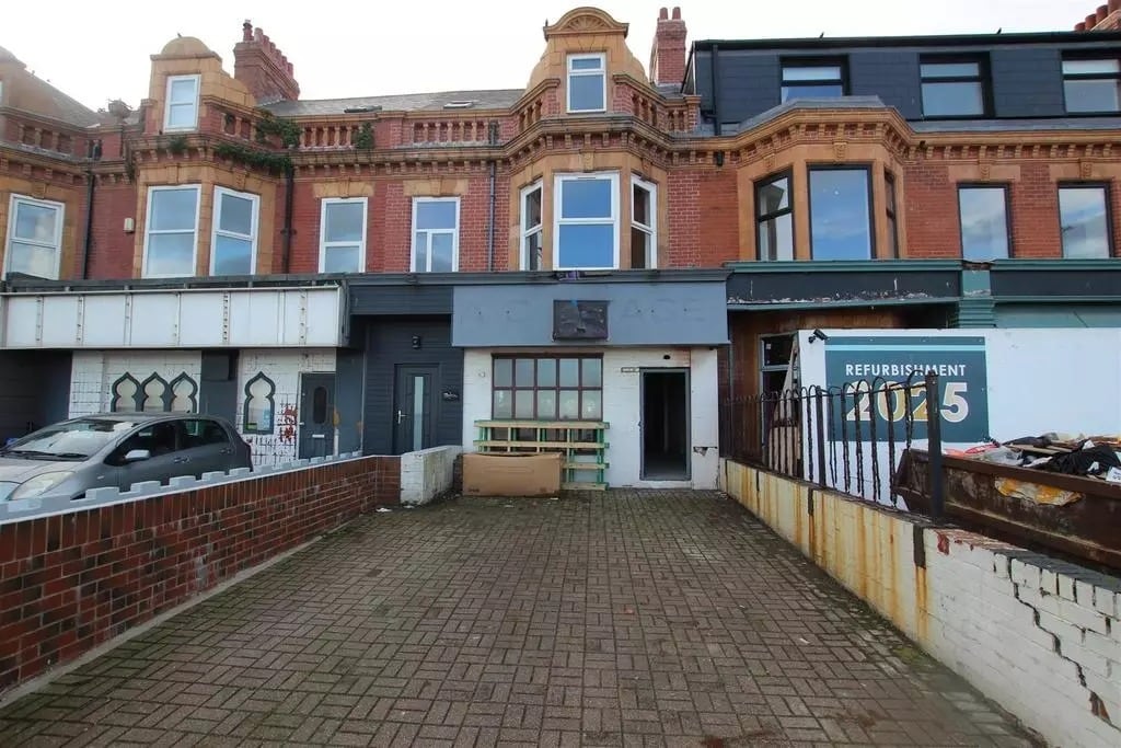 12-17 East Parade, Whitley Bay for lease Building Photo- Image 1 of 3