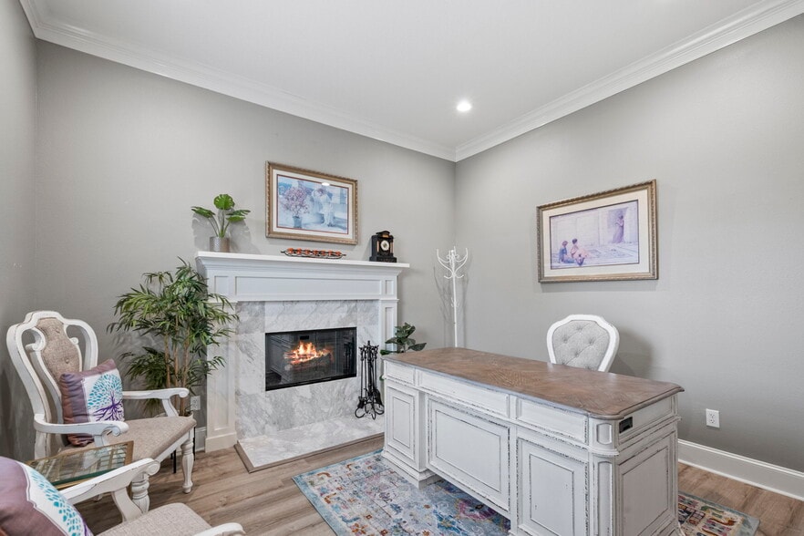 303 Longmire Rd, Conroe, TX for sale - Building Photo - Image 2 of 13